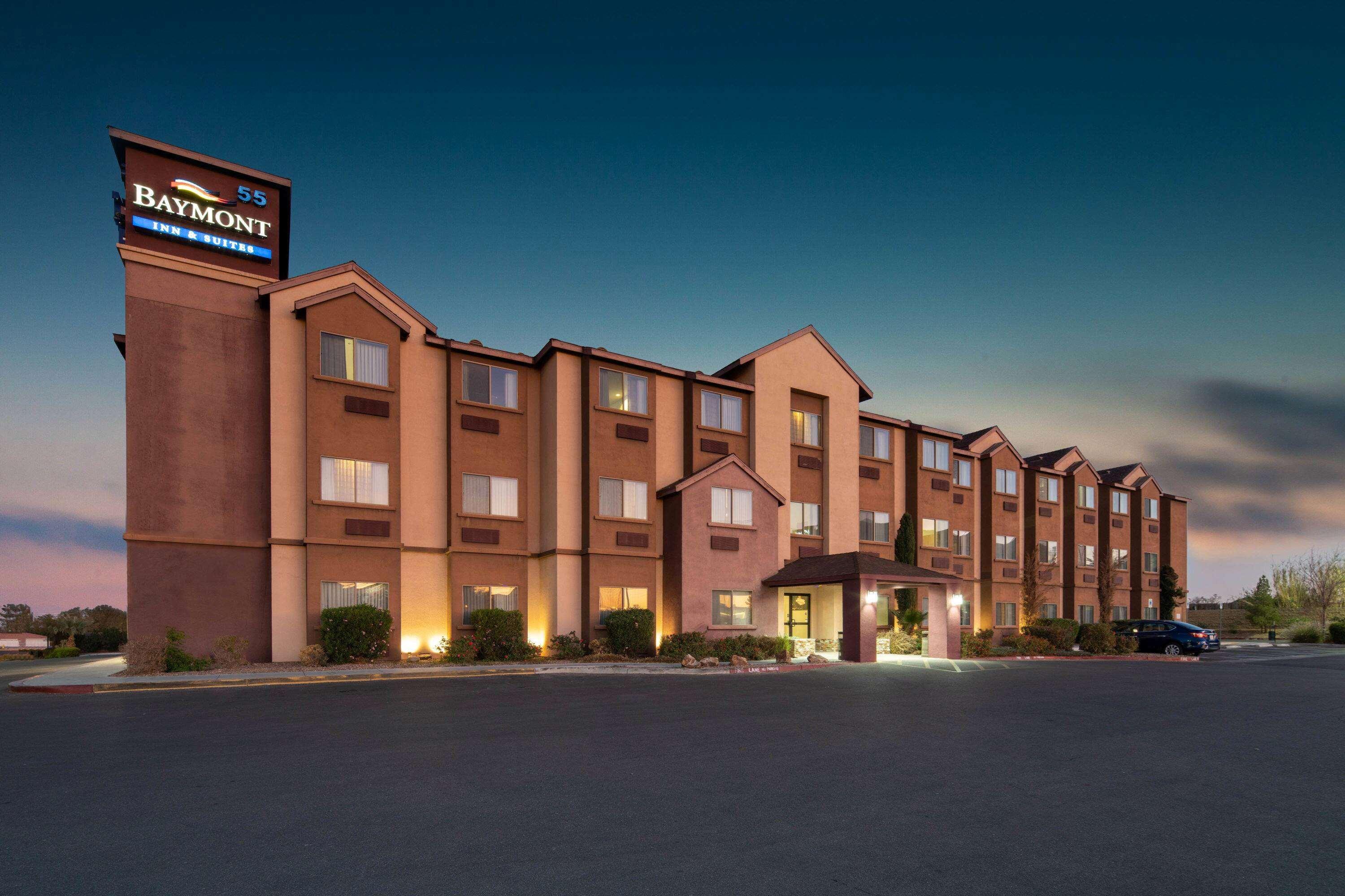 Baymont By Wyndham Las Vegas South Strip Exterior photo