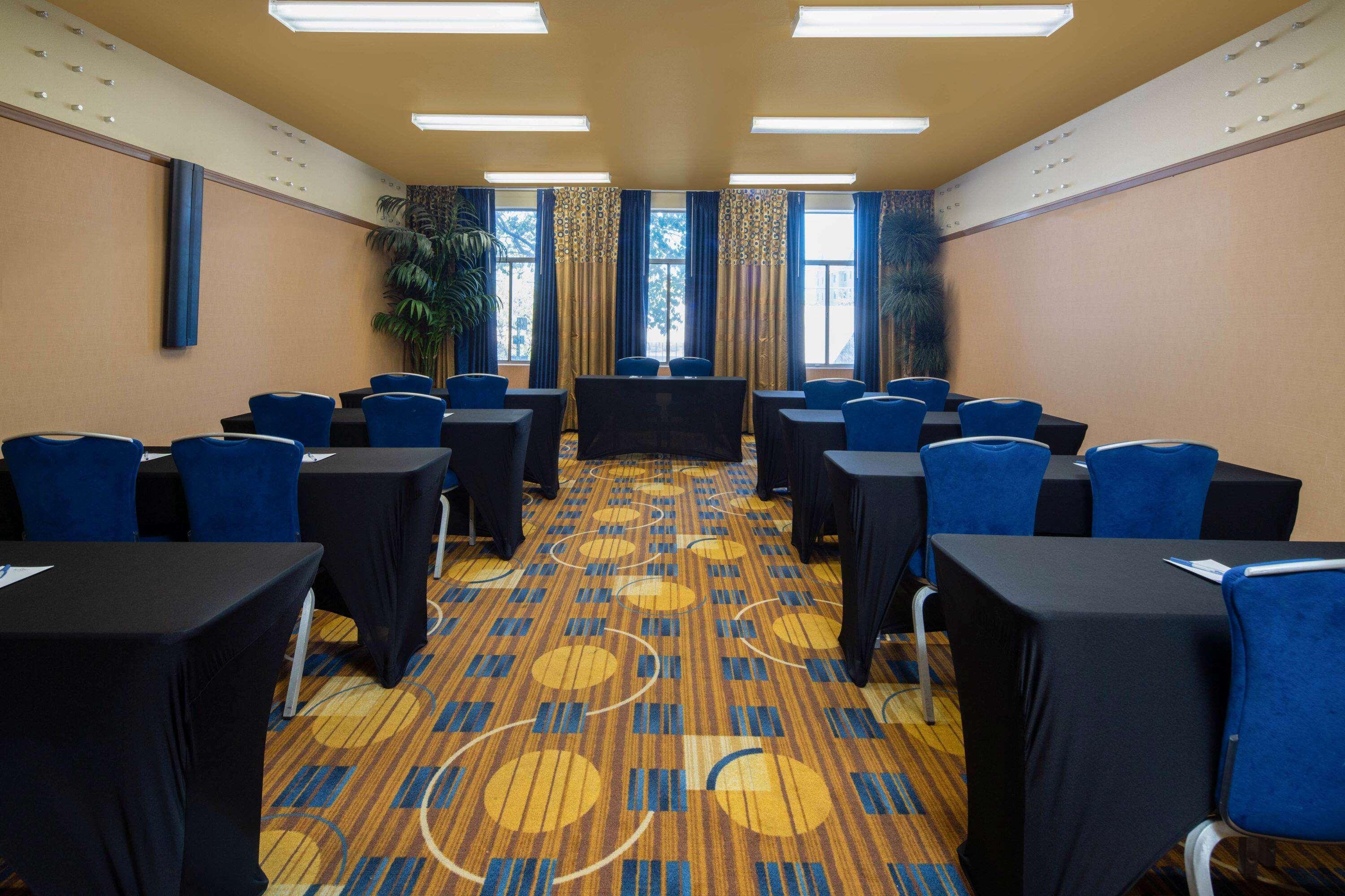 Baymont By Wyndham Las Vegas South Strip Exterior photo